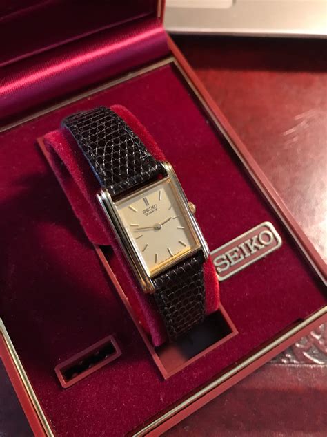 vintage seiko tank watch.